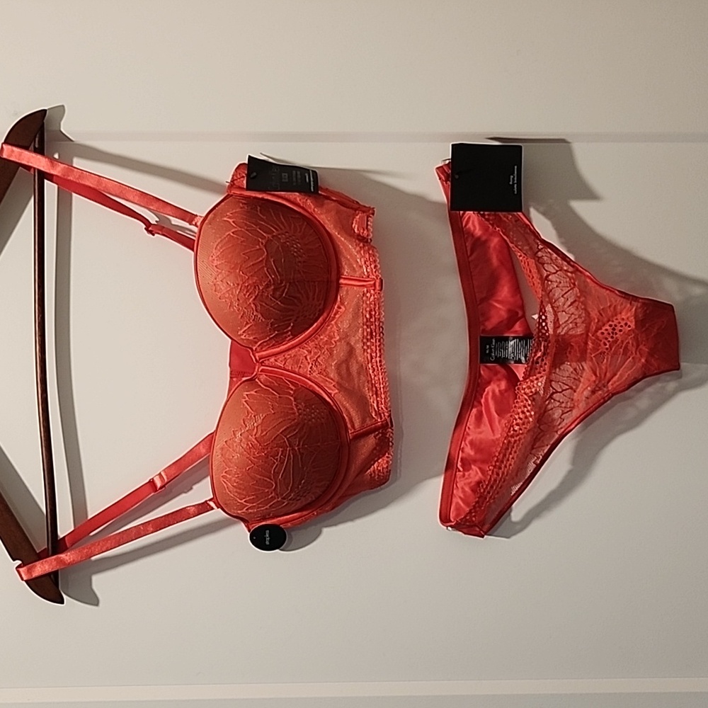 Calvin Klein 36B Bra and Thong